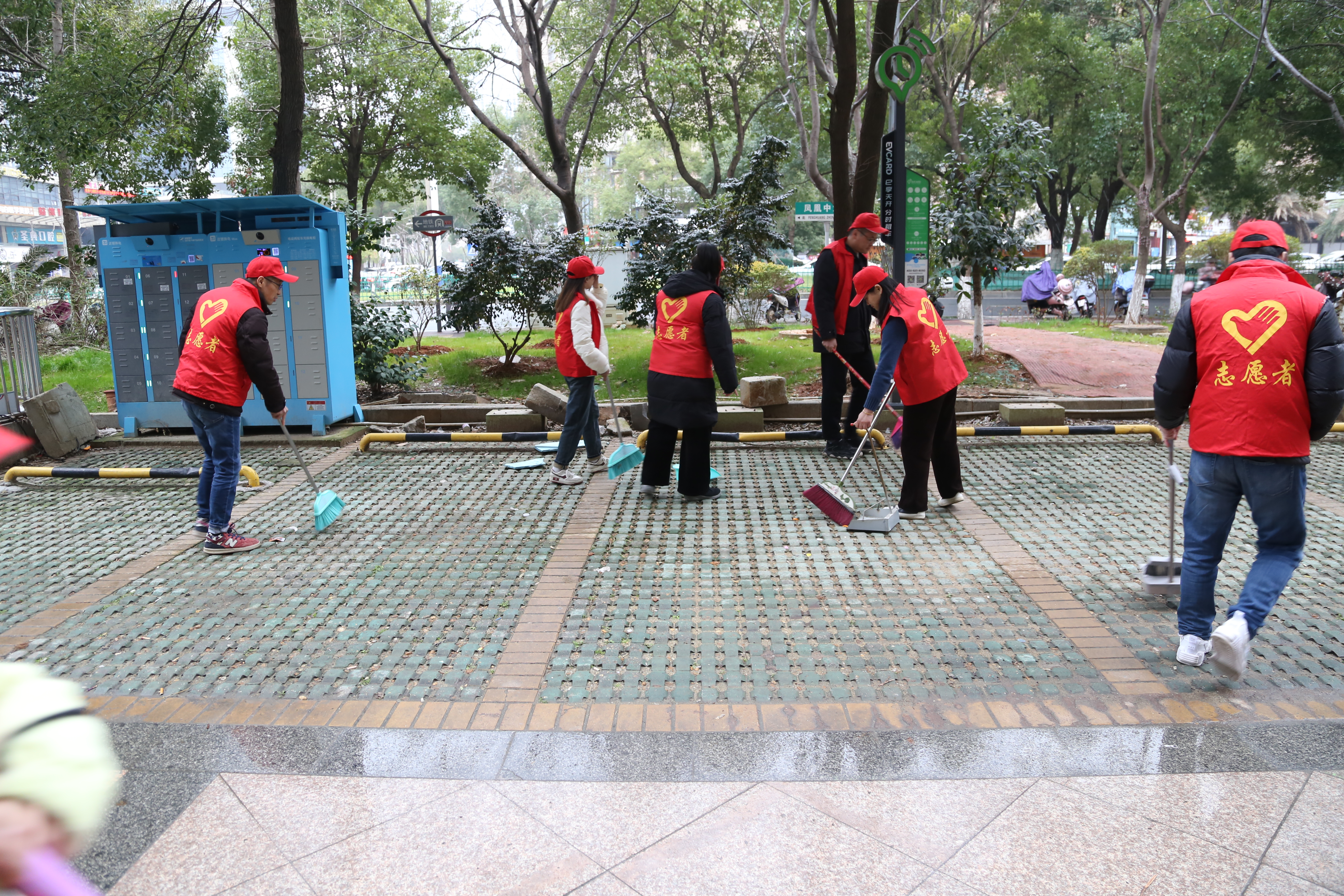 1710300452116424.jpg fb1f33b770ffeffbb3f2a04405ea2da.jpg